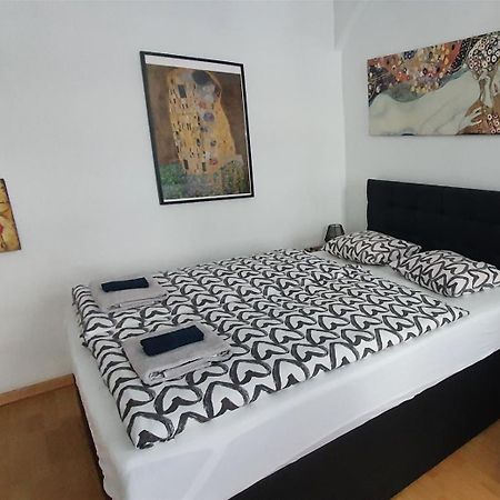 Msq Diana Vienna - 10 Min From City Center - Free Coffee And Tea - High Speed Internet Exteriör bild