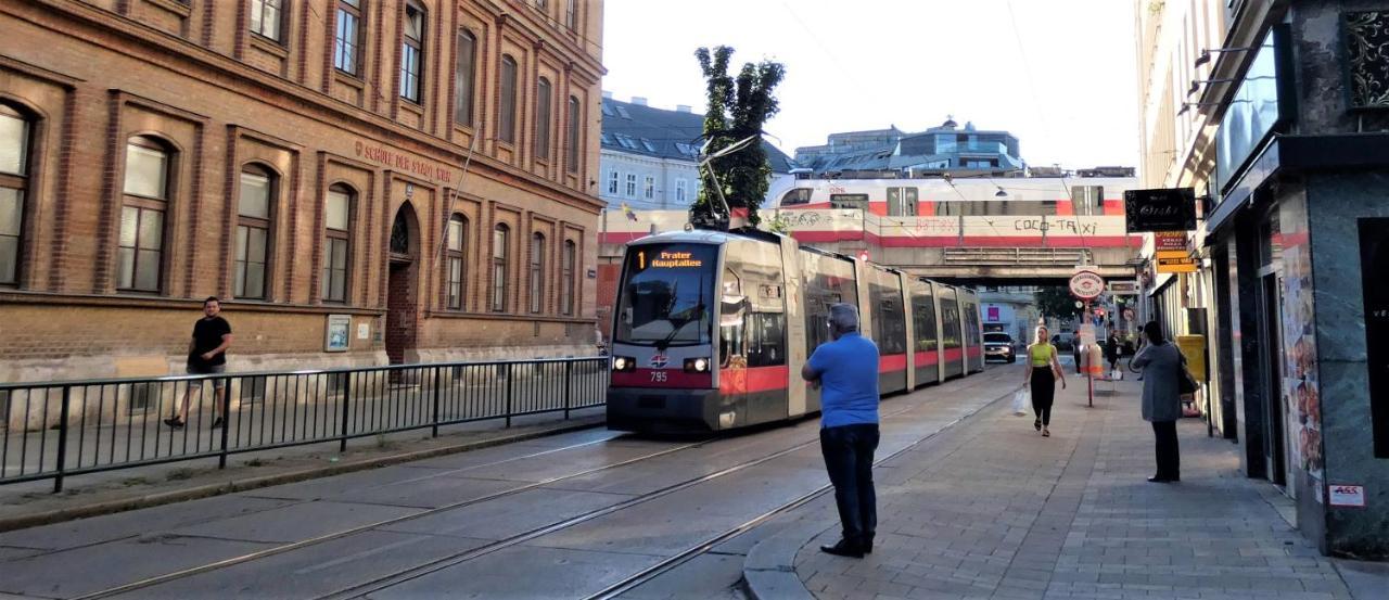 Msq Diana Vienna - 10 Min From City Center - Free Coffee And Tea - High Speed Internet Exteriör bild